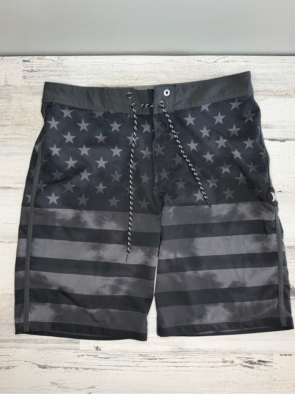 Hurley Phantom Boardshorts Size 30 Black American Flag